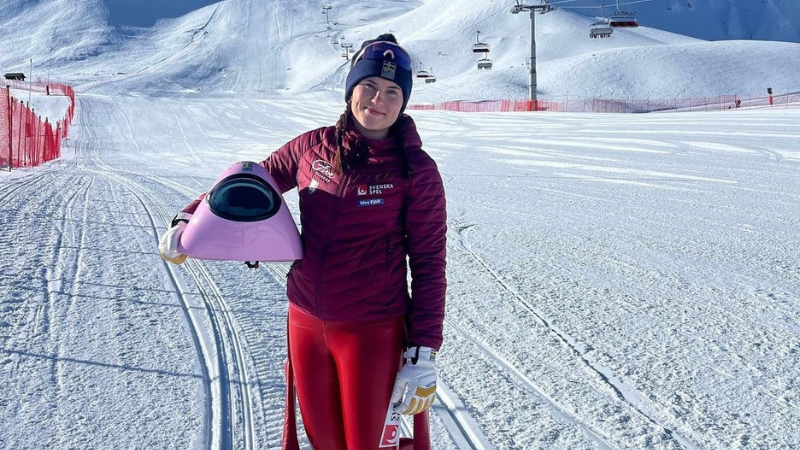 Cornelia på världscupen i Vars, Frankrike. Foto: SSF.