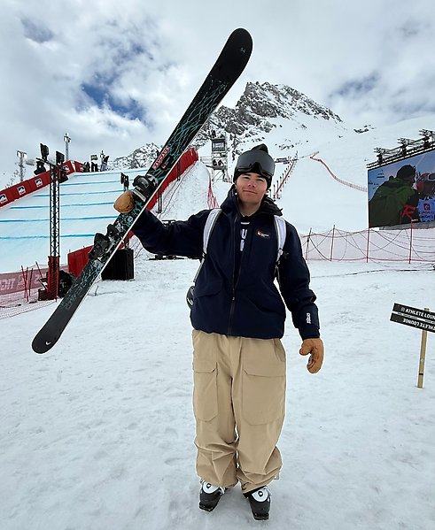 Martin Nordqvist efter att finalplatsen i big air var säkrad. Foto: SSF/Oscar Wester.