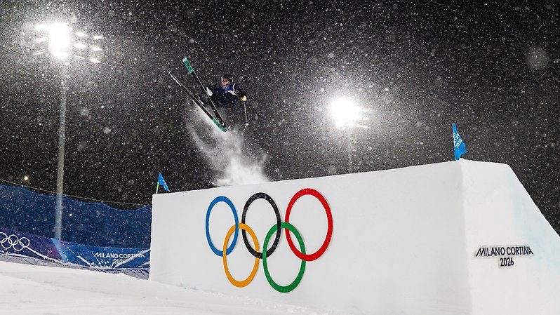 Martin Nordqvist under OS-finalen i big air. Foto: Bildbyrån.